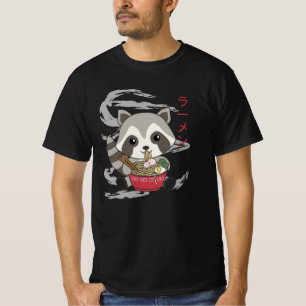 Powered by Ramen Niedlich Raccoon Eats Ramen T-Shirt