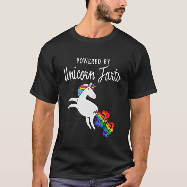 Powered by Unicorn Furzen Rainbow Unicorn Farting T-Shirt (Vorderseite)