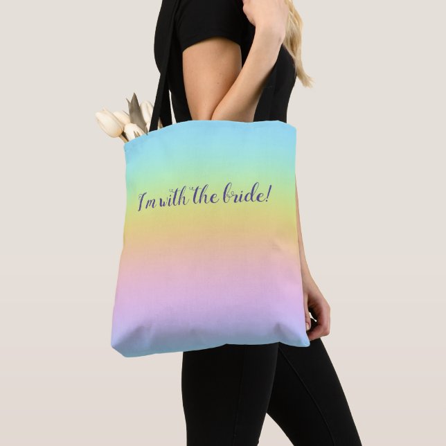 Prachtvoller Pastel Rainbow "Ich bin mit der Braut (Von Nahem)
