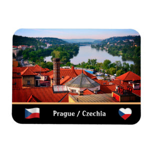 Prager Dächer und Blick auf den Fluss Vltava / Vy Magnet