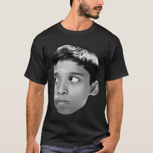 Praggnanandhaa Rameshbabu selbst T-Shirt