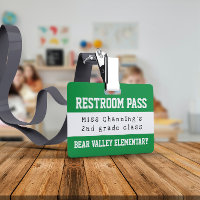 Praktischer Restroom Pass der grünen Weißen Schule