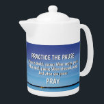 PRAKTIZIEREN DER PAUSE Beten Inspiration Christlic<br><div class="desc">Was gibt es für einen besseren Weg, um PRACTICE THE PAUSE als über eine Tasse heißes Getränk? Hintergrund Bild ist von einer beruhigenden Szene eines blauen Himmels und noch blaues Wasser, mit der Schrift Vers von 1 Thessaloniker 5:17 - Bete ohne Unterbrechung (dh. machen Sie Zeit, um zu beten während...</div>