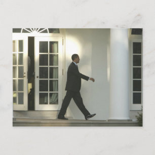 Präsident Barack in tiefen Gedanken während er geh Postkarte