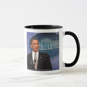 Präsident Barack Obama gibt eine Ankündigung bekan Tasse