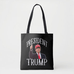 Präsident Donald Trump Red Hat wirbelt auf