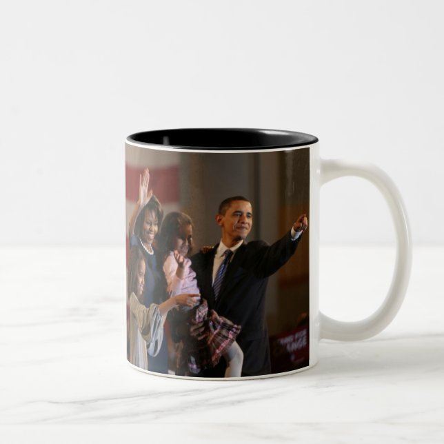 Präsident Obama First Family Keepsake Zweifarbige Tasse (Rechts)