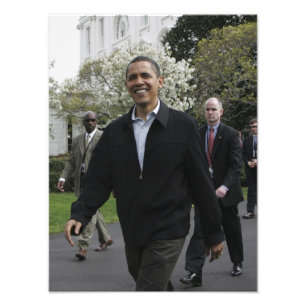 Präsident Obama geht zum Basketballplatz Fotodruck