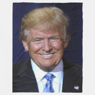 PRÄSIDENT TRUMP FLEECEDECKE