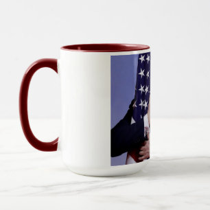 Präsident Trump Hugs die amerikanische Flagge Tasse