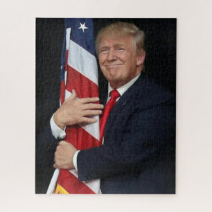 Präsident Trump umarmt die amerikanische Flagge Puzzle