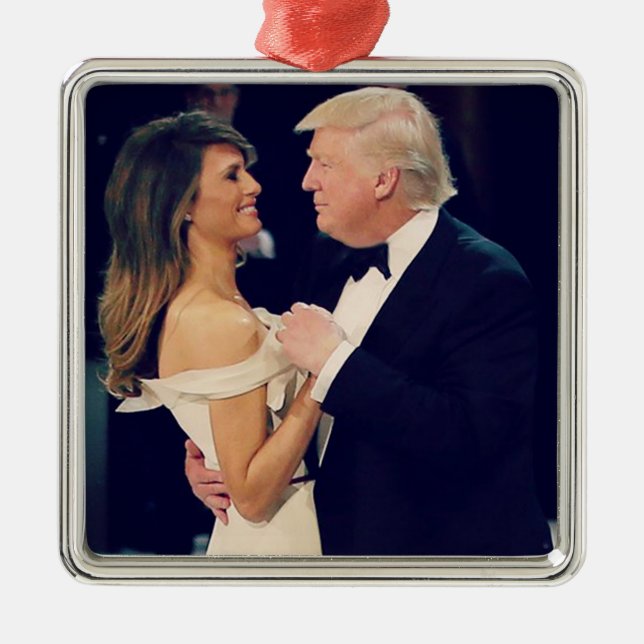 Präsident Trump und Melania tanzen Ornament Aus Metall (Vorne)