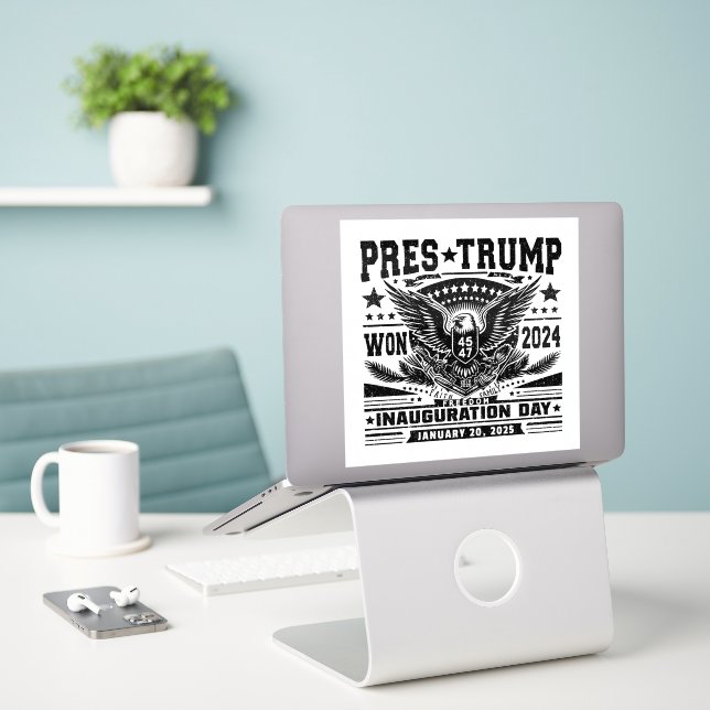 Präsident Trump Won 2024 Aufkleber (Laptop auf Schreibtisch)