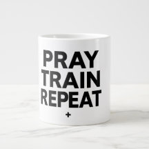 Pray Train Repeat Tasse – Christliche Fitness-Moti