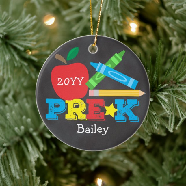 Pre-K Preschool Keepake Apple Crayons Chalkboard Keramik Ornament (Baum)
