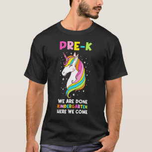 Pre K Wir sind Kindergarten hier kommen wir vorki T-Shirt
