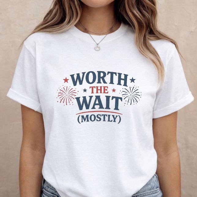 Pregnancy Announcement 4th of July Mom to Be T-Shirt (Von Creator hochgeladen)