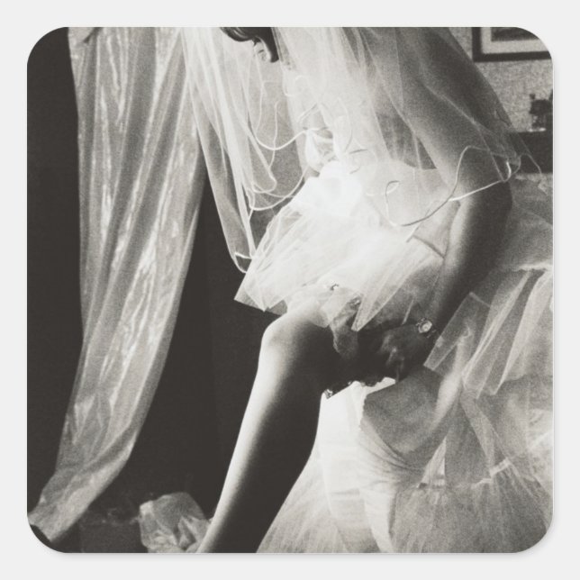 <Preparing>von Kim Koza Quadratischer Aufkleber (Vorderseite)