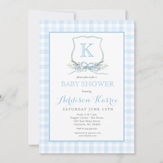 Preppy Blue Gingham Wappen Baby Shower Einladung (Vorderseite)