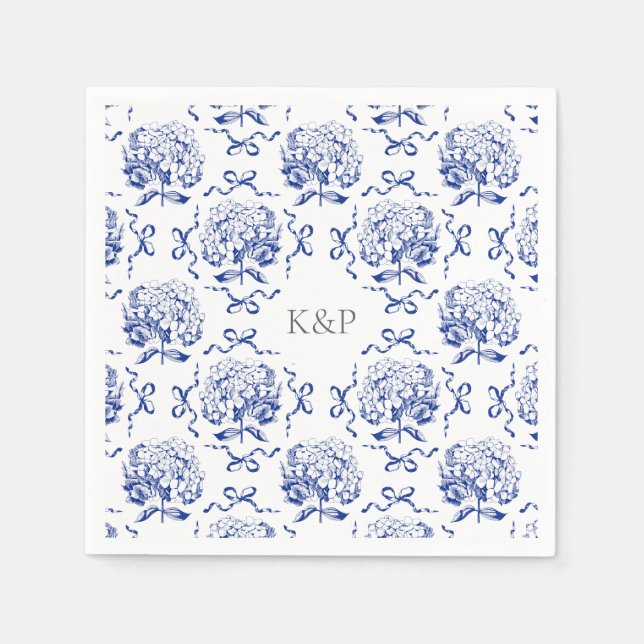 Preppy Blue Toile Hydrangea Bow mit Namen Serviette (Vorderseite)