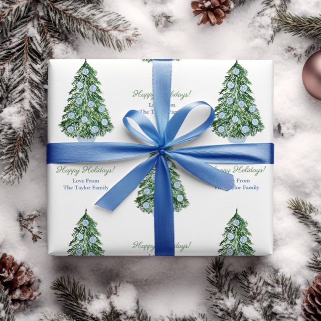 Preppy Christmas Tree Green Blue White Holidays Geschenkpapier (Chinoiserie chic gift wrap design Christmas tree with blue and white ornaments and personalized text)