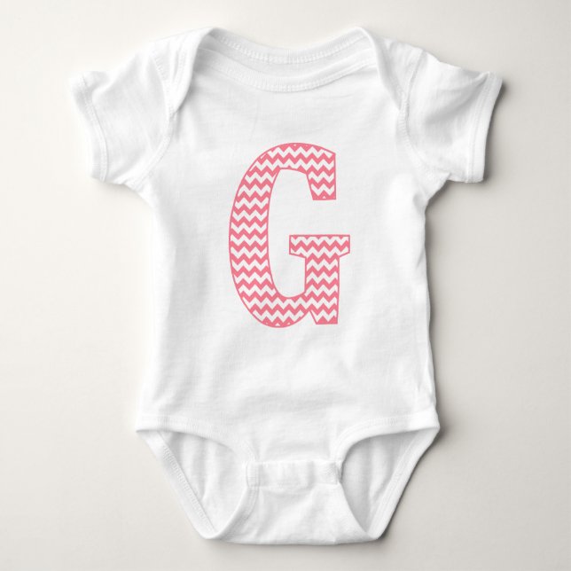 Preppy Classic Pink Zickzack Letter G Monogram Baby Strampler (Vorderseite)