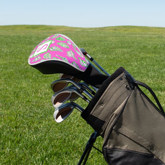 Preppy Coastes Muscheln auf Hot Pink Monogram Golf Headcover (In SItu)