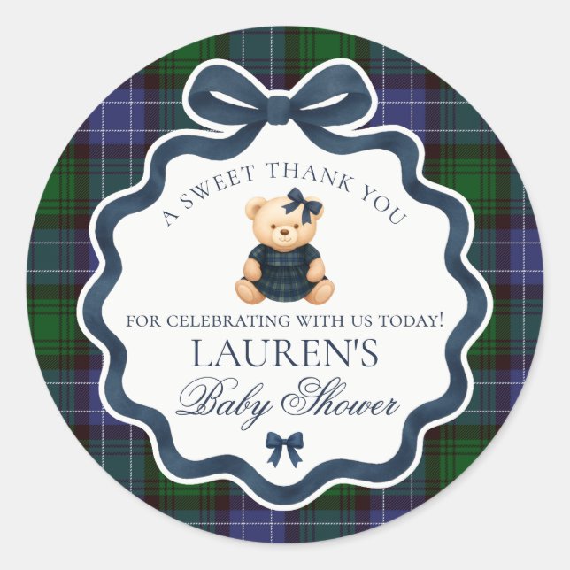 Preppy Coquette Bow Bear Tartan Baby Shower Favor Runder Aufkleber (Vorderseite)
