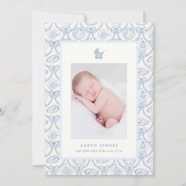 Preppy Couquette Coastal Baby Birth Announcement Einladung (Vorderseite)