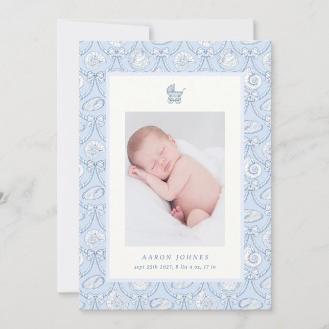 Preppy Couquette Coastal Baby Birth Announcement Einladung (Vorderseite)