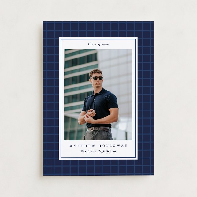 Preppy Navy Grid One Photo Graduation Announcement Einladung (Von Creator hochgeladen)