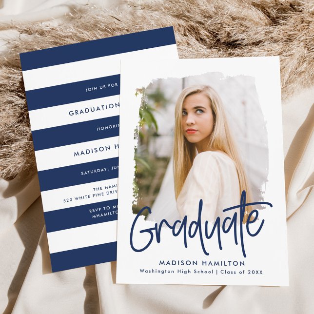 Preppy Navy Script Foto Graduation Party Einladung (Von Creator hochgeladen)