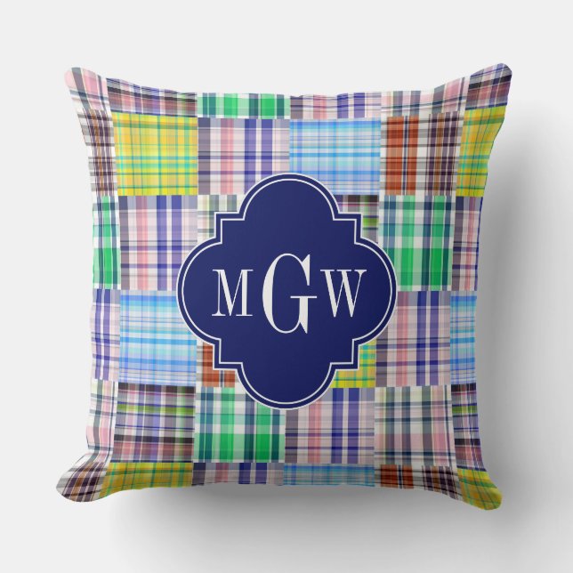 Preppy Patchwork Madras Navy Quatrefoil Monogram Kissen (Vorderseite)