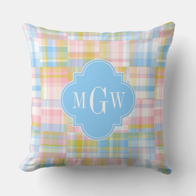 Preppy Patchwork Madras Pastel Quatrefolie Initial Kissen (Vorderseite)