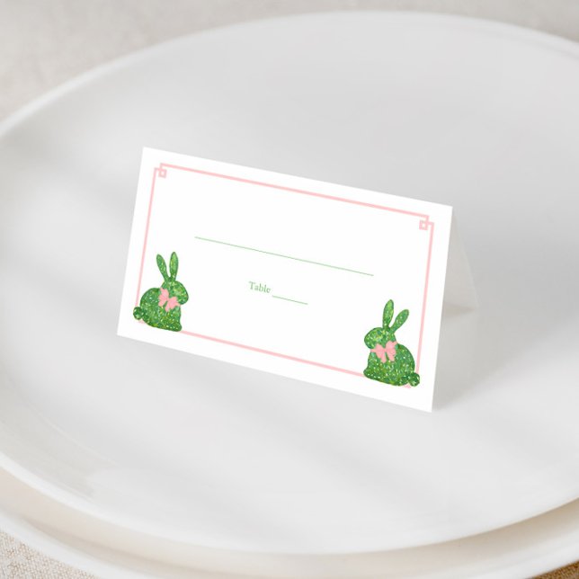 Preppy Pink Green Boxwood Rabbit Osterfeier Platzkarte (Preppy pink and green boxwood topiary bunny baby girl shower place cards or food tents)
