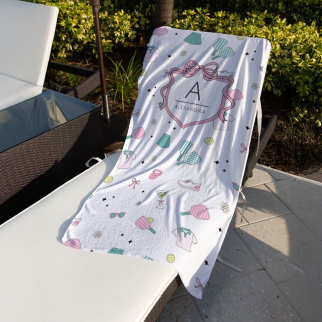 Preppy Pink Monogram Pickleball Gift for Her Strandtuch (Von Creator hochgeladen)