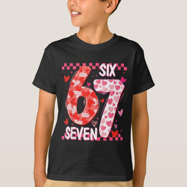 Preppy Retro Coquette Bow 6 7 Six Seven Love Valen T-Shirt (Vorderseite)