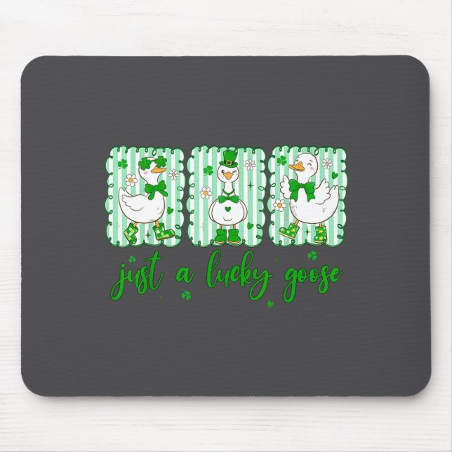 Preppy St Patrick's Day Just A Lucky Goose Leprech Mousepad (Vorne)