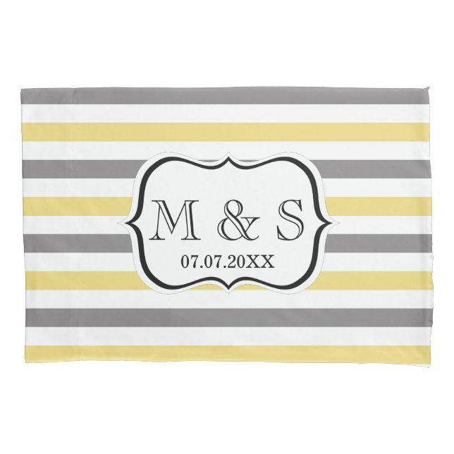 Preppy Stripes Wedding Custom Monogram Initials Kissenbezug (Vorderseite)