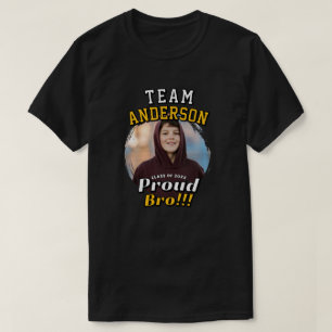 Preppy-Team [Nachname] Stolz Bruder-Absolventenfot T-Shirt