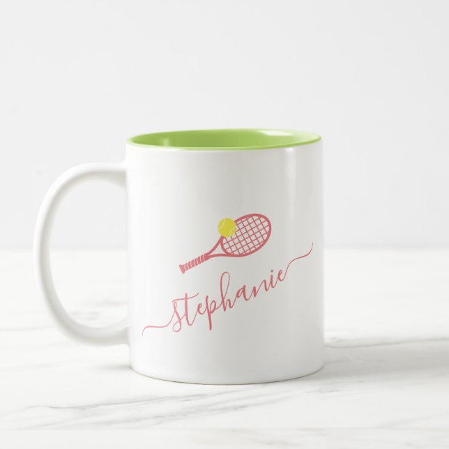 Preppy Tennis Ball Monogram personalisiert Pink Gr Zweifarbige Tasse (Links)