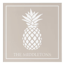 Preppy White Pineape auf Beige