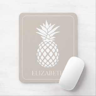 Preppy White Pineape auf Beige Mousepad