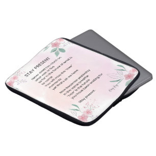 Present bleibe - Motivierend aufregendes Gedicht Laptopschutzhülle