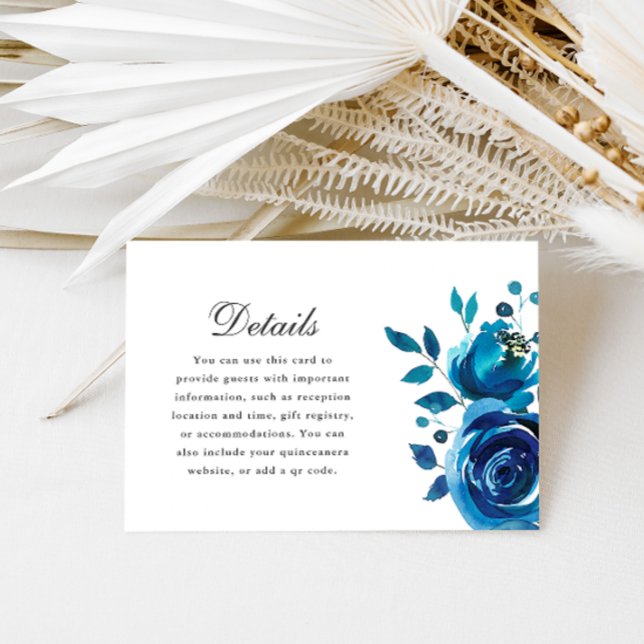 Pretty Blue Floral Calligraphy Quinceanera Details RSVP Karte (Von Creator hochgeladen)