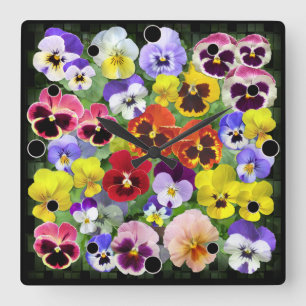 Pretty Colourful Pansies Quadratische Wanduhr