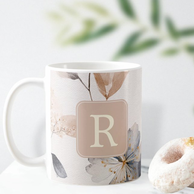 Pretty Flower Monogram Template Personalized Kaffeetasse (Pretty Flower Monogram Template Personalized Giant Coffee Mug by Ricaso custom made mug monogrammed)