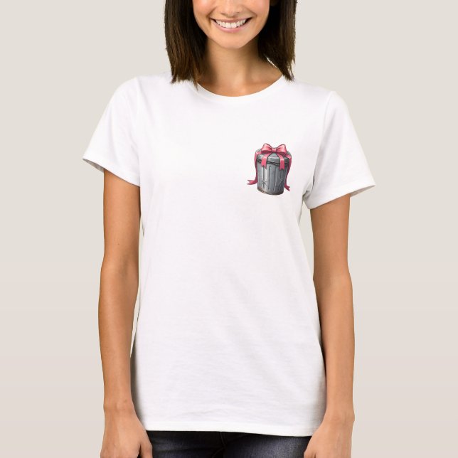 Pretty in Pink Surprise – Whimsical Trash Can Wrap T-Shirt (Vorderseite)