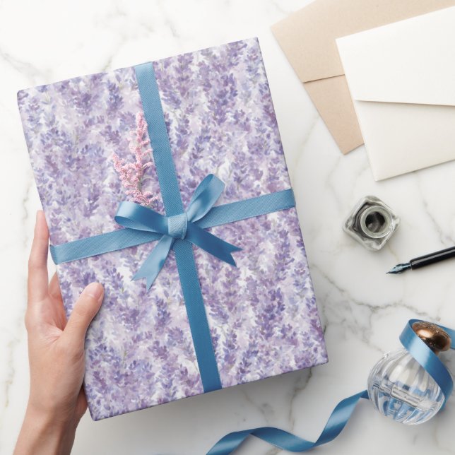 Pretty Lavender Flowers Birthday Geschenkpapier (Schenken)