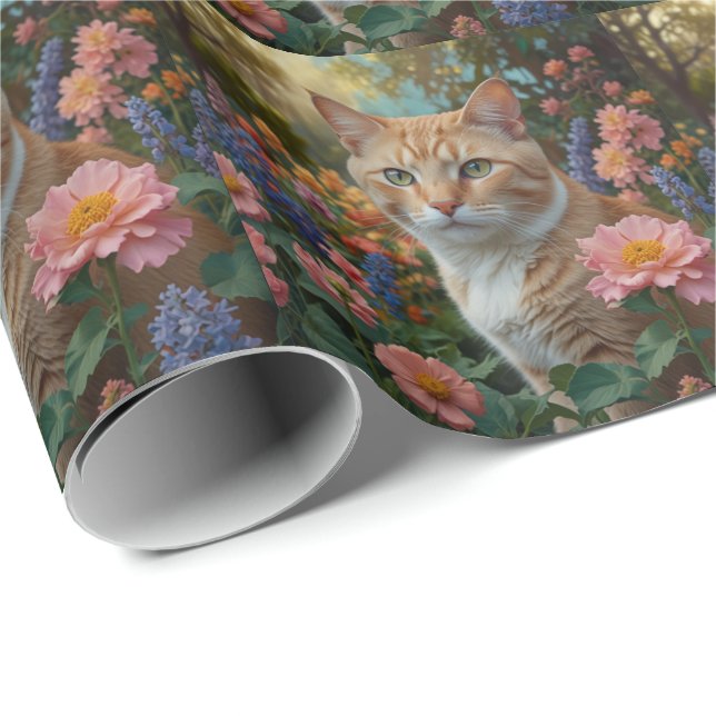 Pretty white orange cat in floral garden geschenkpapier (Rolleneckpunkt)